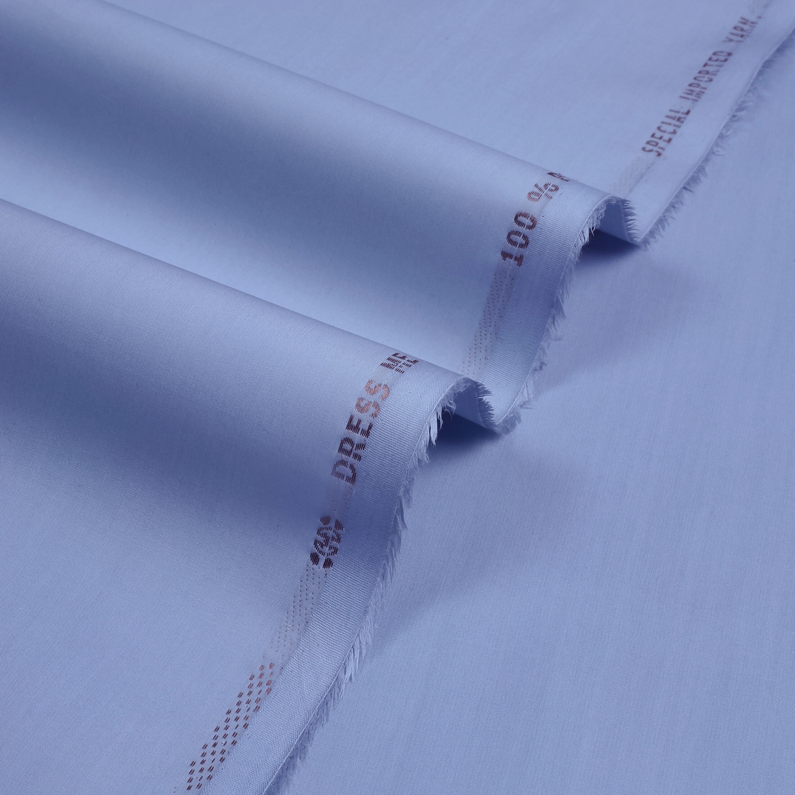 مجھے کاٹن کے کپڑے پہناؤ